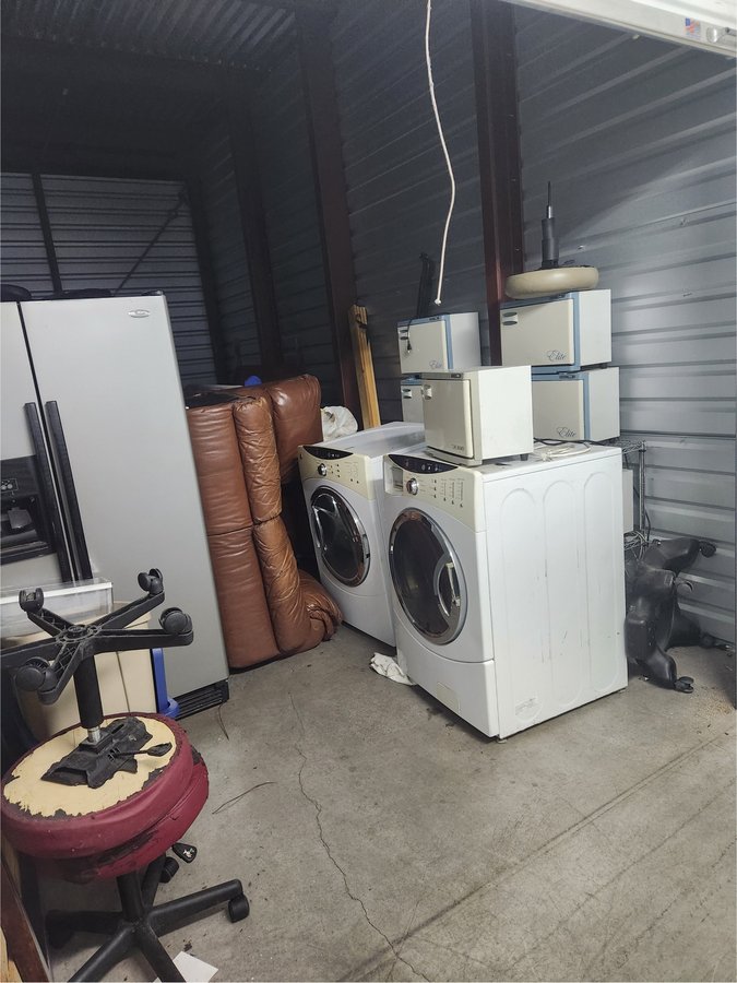 10 x 20 storage unit in Henderson, NV