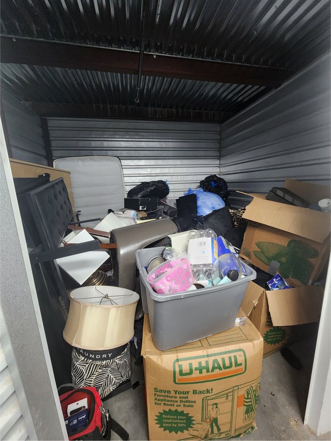 10 x 10 storage unit in Henderson, NV