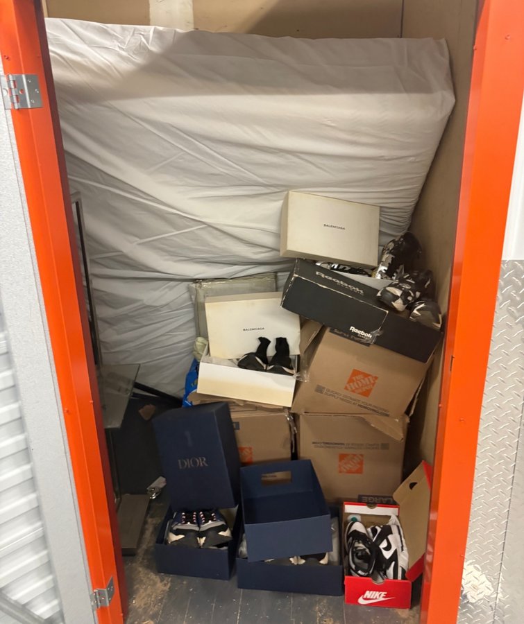 5 x 8 storage unit in Brooklyn, NY
