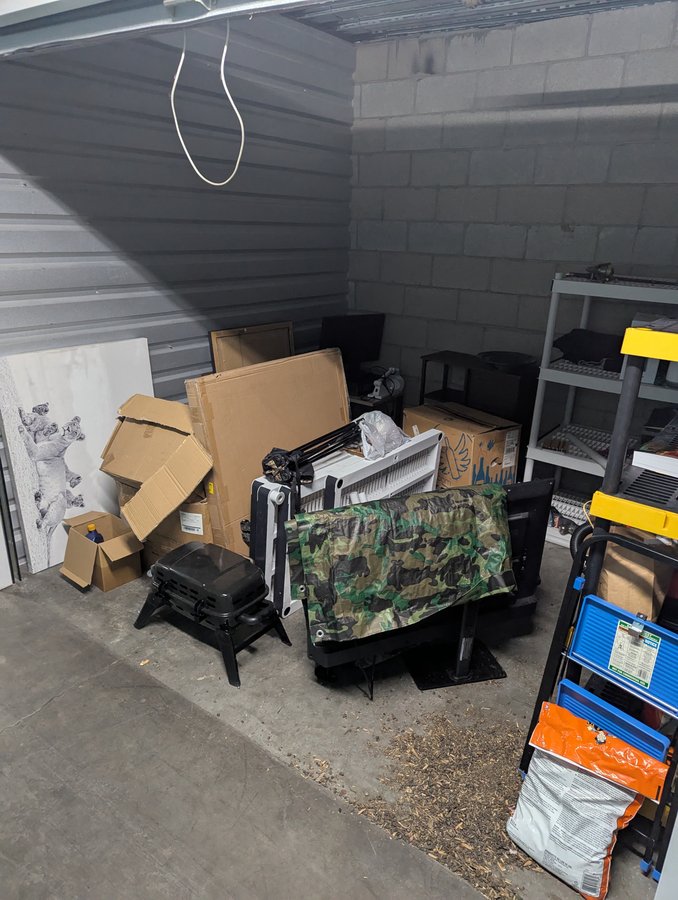 10 x 10 storage unit in Las Vegas, NV