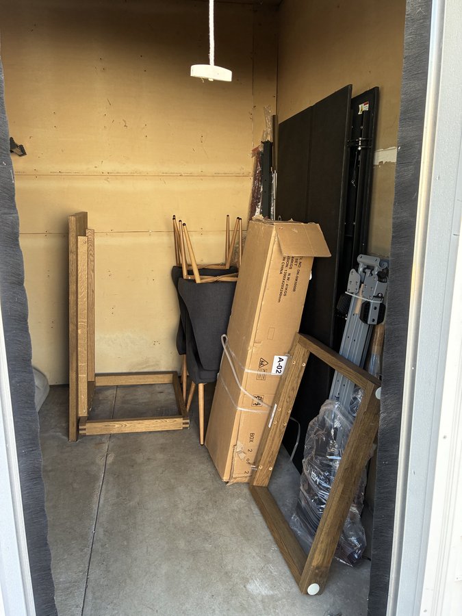10 x 7 storage unit in Savoy, IL