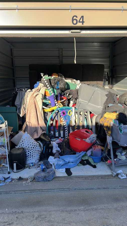 10 x 10 storage unit in Quincy, IL