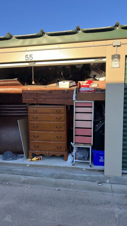 10 x 10 storage unit in Quincy, IL