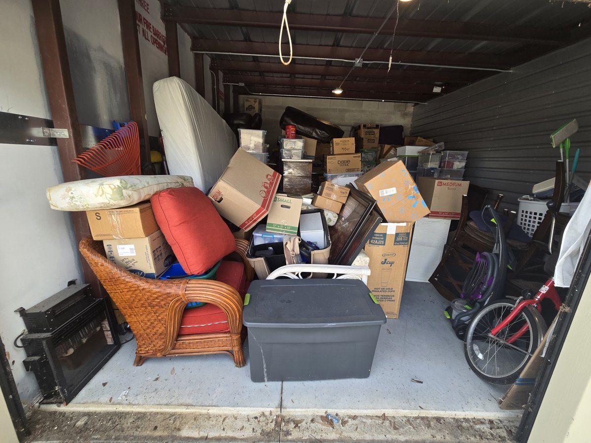 15 x 20 storage unit in Clermont, FL