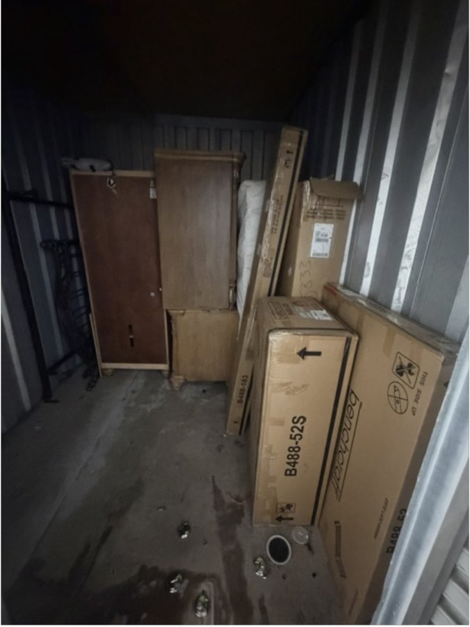 7 x 10 storage unit in Fort Lauderdale, FL