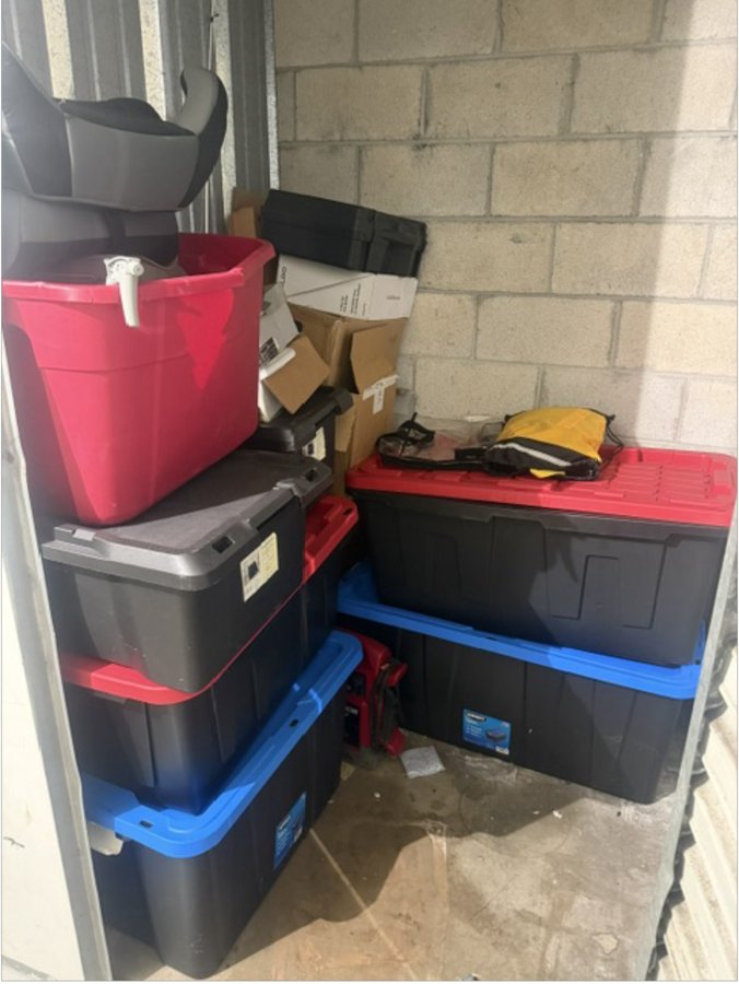 5 x 5 storage unit in Fort Lauderdale, FL