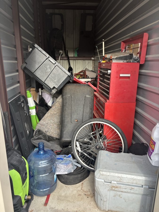 5 x 15 storage unit in South Daytona, FL