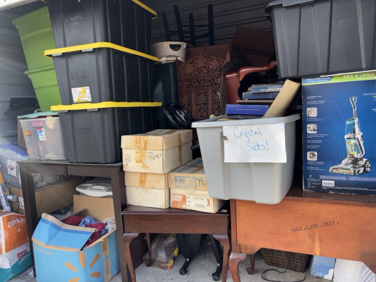 10 x 10 storage unit in South Daytona, FL