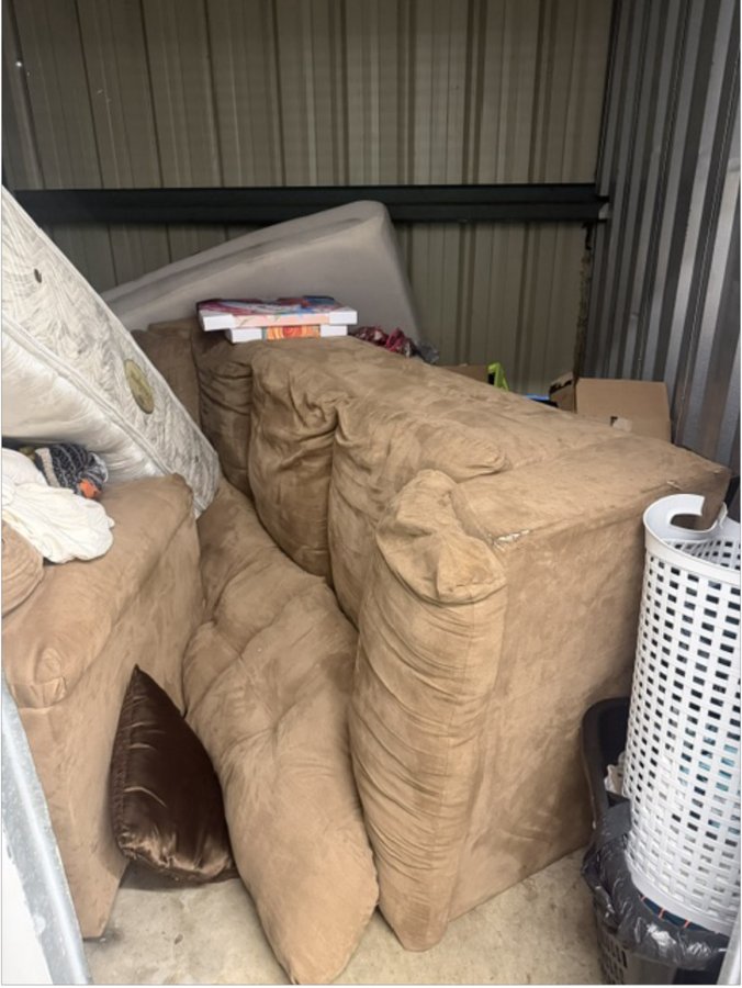 10 x 10 storage unit in Fort Lauderdale, FL