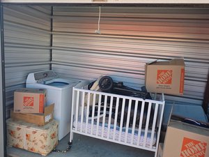 5 x 10 unit in Evansville