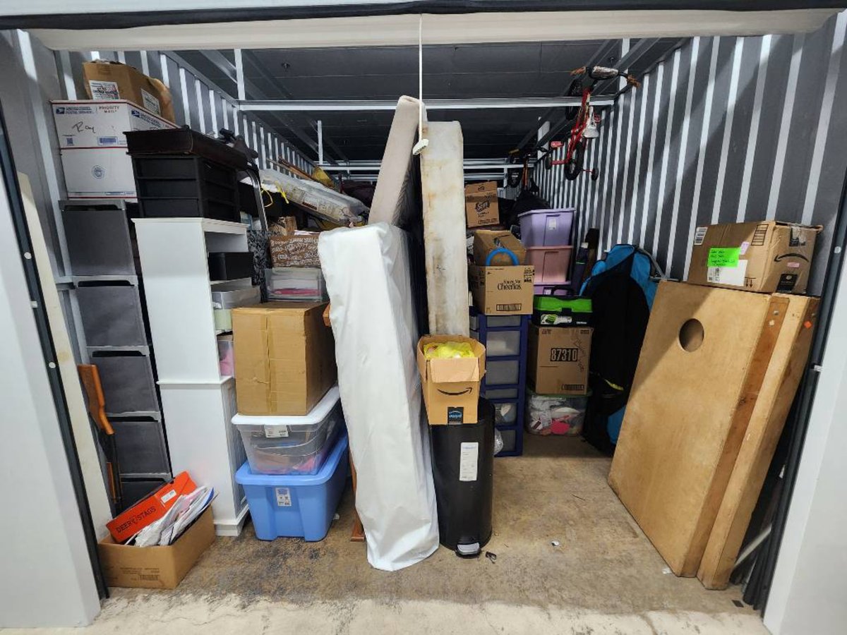 10 x 20 storage unit in Englewood, OH