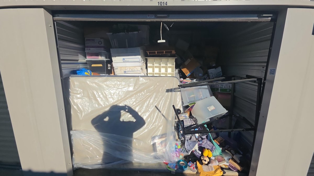 10 x 10 storage unit in Henderson, KY