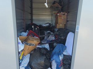 5 x 10 unit in Henderson