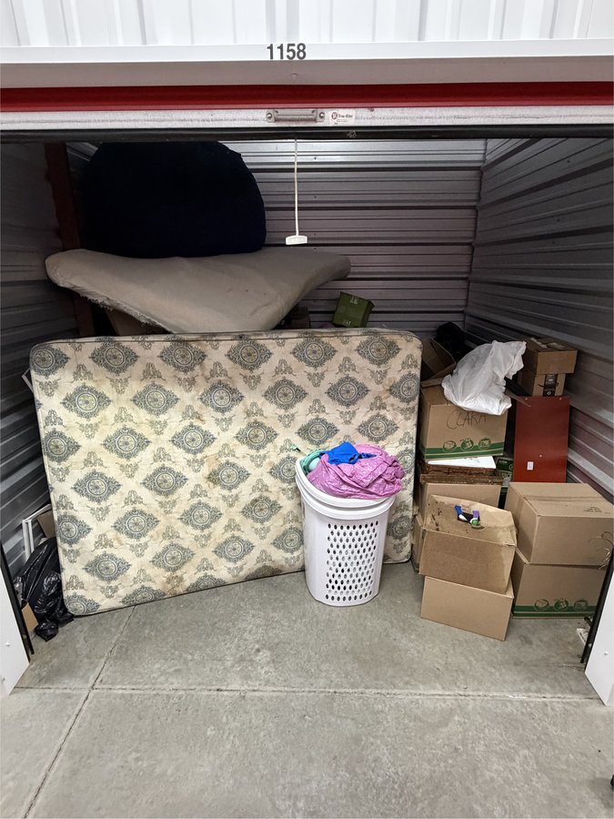 10 x 10 storage unit in Terre Haute, IN