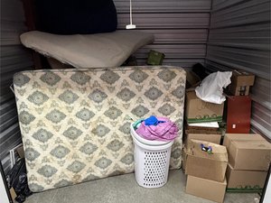 10 x 10 unit in Terre Haute