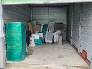 10 x 15 unit in Crescent Springs