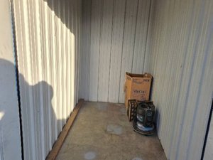5 x 10 unit in Seymour