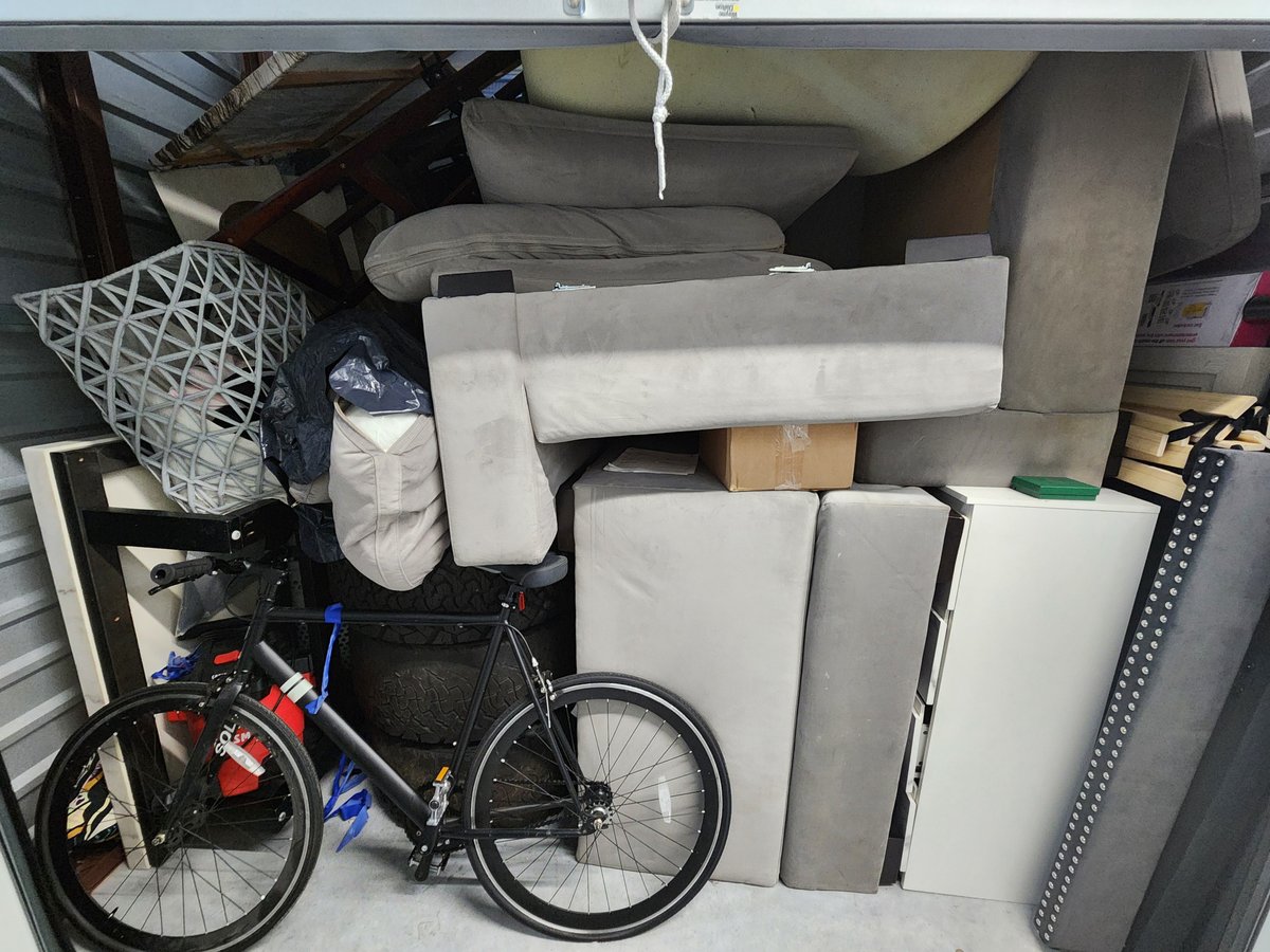 10 x 8 storage unit in Jacksonville, FL