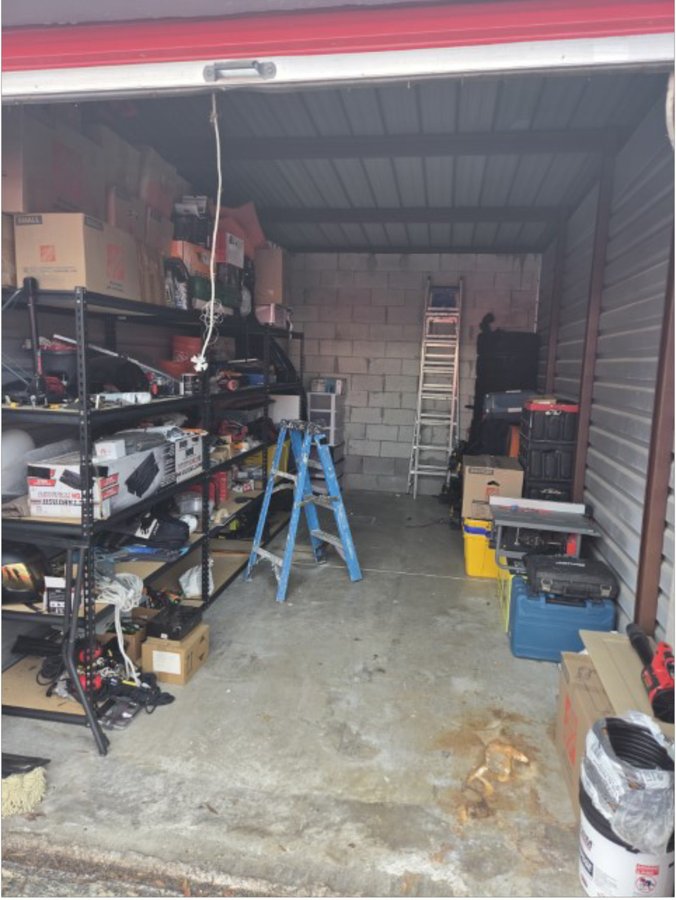 10 x 20 storage unit in Boynton Beach, FL