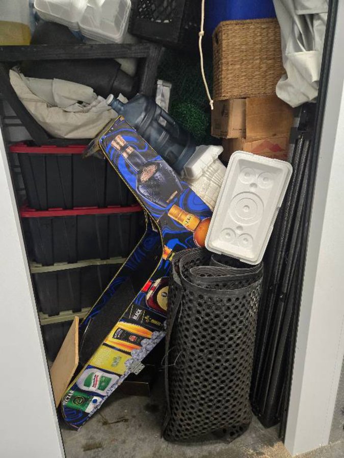 5 x 5 storage unit in Huntington Park, CA