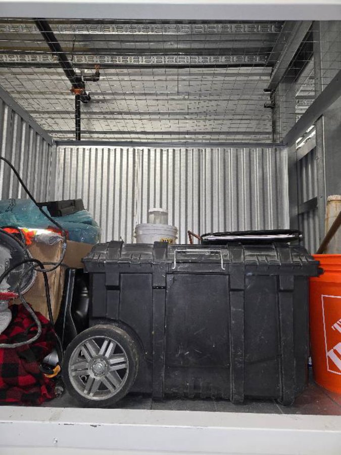 5 x 4 storage unit in Huntington Park, CA