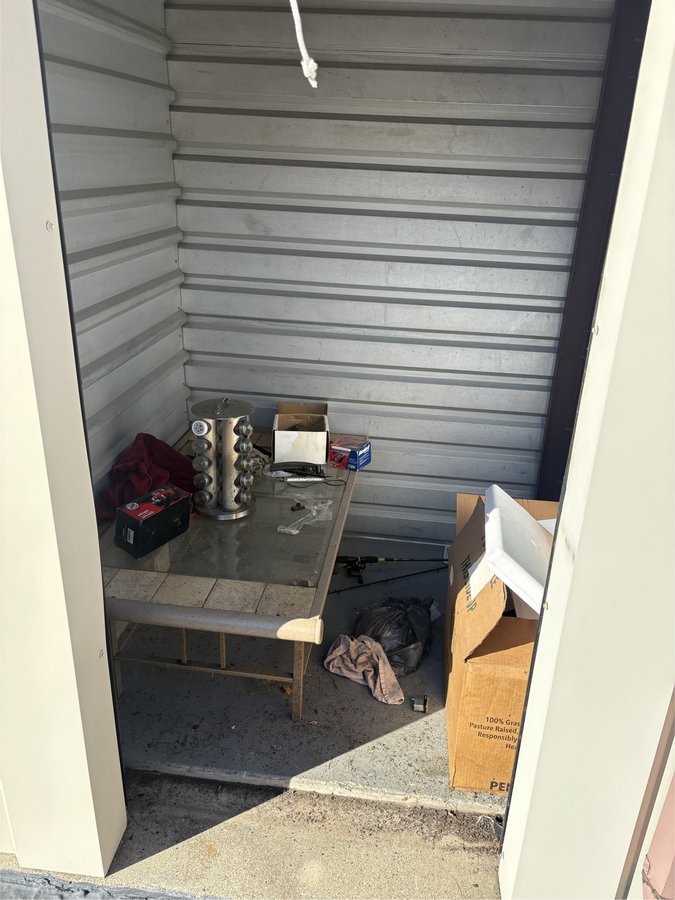 5 x 5 storage unit in louisville, KY