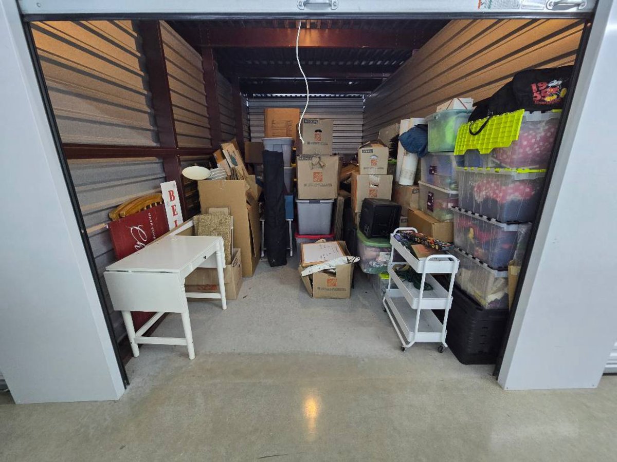 10 x 20 storage unit in Austin, TX