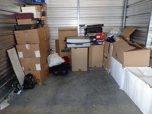 10 x 10 storage unit in Champlin, MN