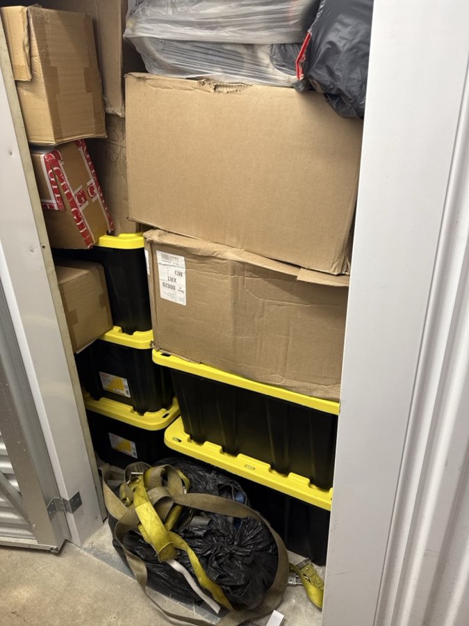 5 x 6 storage unit in Baltimore, MD