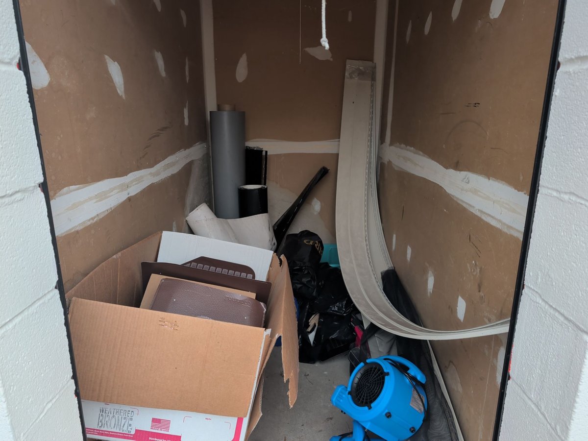 5 x 10 storage unit in Schaumburg, IL
