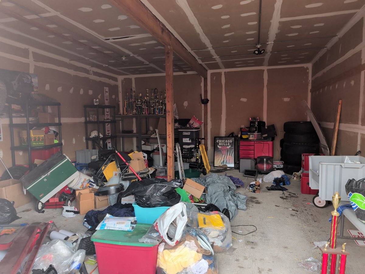 20 x 25 storage unit in Schaumburg, IL