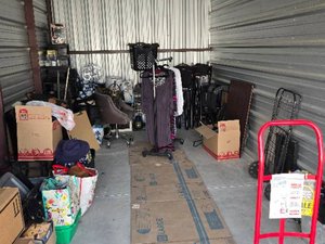 10 x 20 unit in Dripping Springs