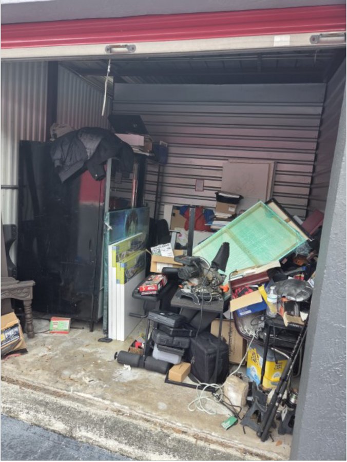 10 x 10 storage unit in Boynton Beach, FL