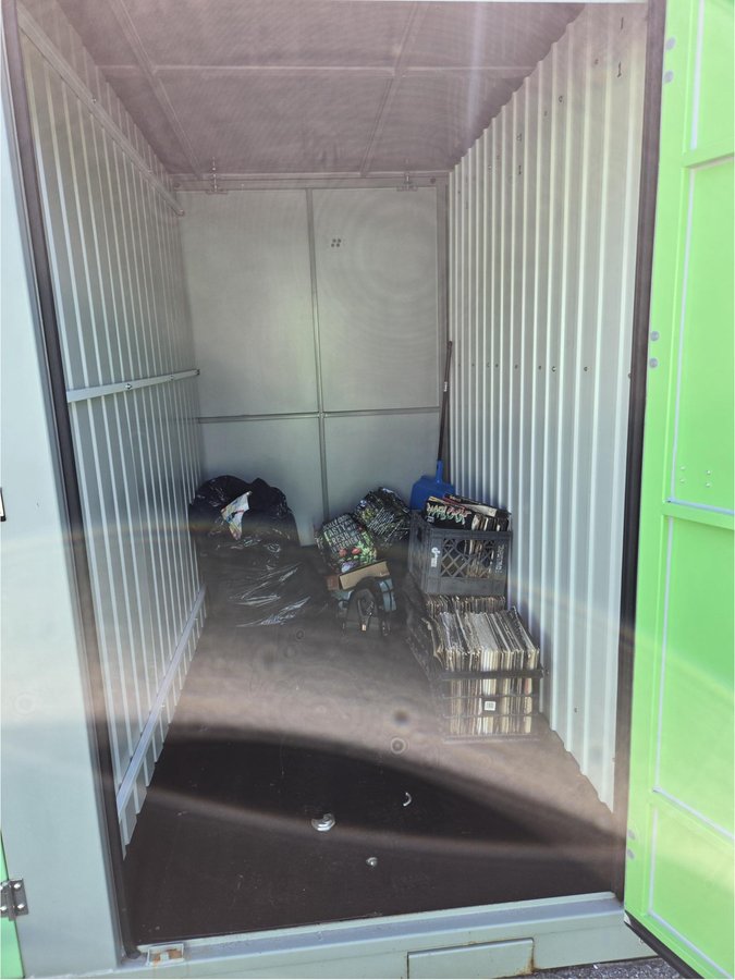 5 x 8 storage unit in Baltimore, MD
