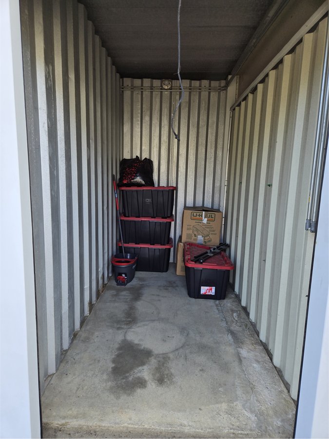 5 x 10 storage unit in Harrisburg, NC