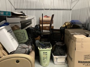 10 x 10 unit in Tampa