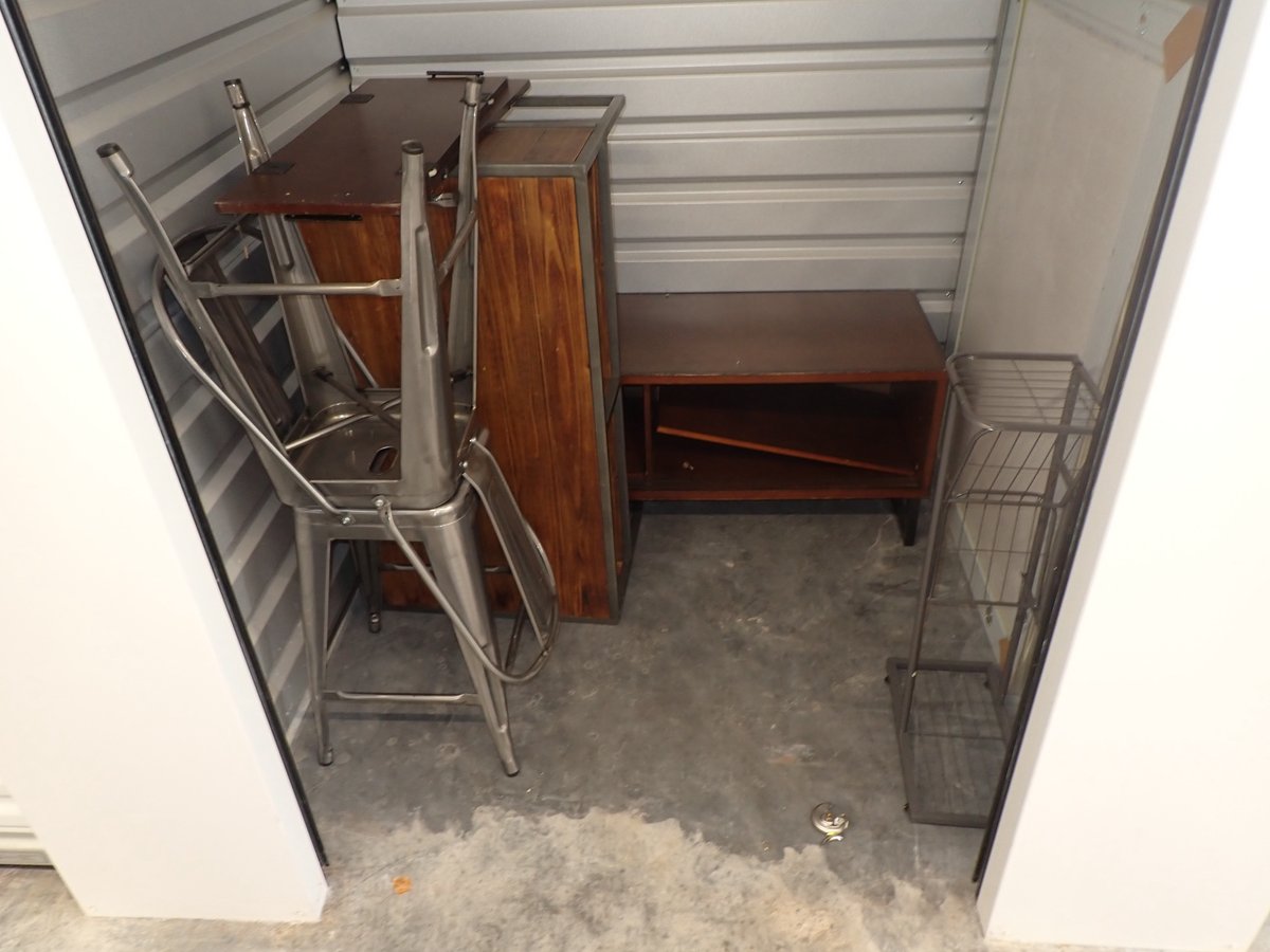 5 x 5 storage unit in Bloomington, MN