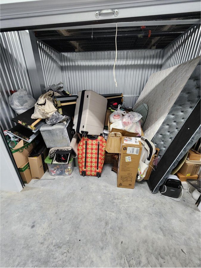 10 x 10 storage unit in Miramar, FL