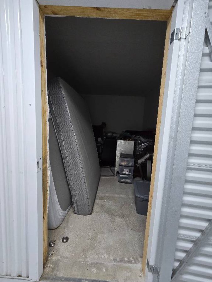 10 x 15 storage unit in Irving, TX