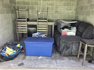 10 x 10 unit in Jacksonville