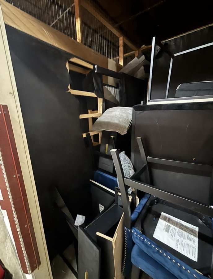 6 x 9 storage unit in Saint Petersburg, FL