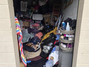 10 x 10 unit in Jacksonville