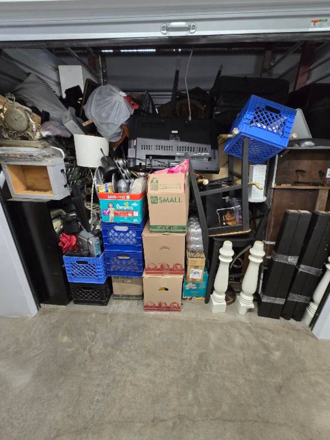 10 x 10 storage unit in Albuquerque, NM