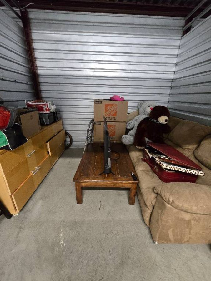 10 x 10 storage unit in Albuquerque, NM