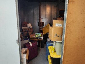 10 x 15 unit in Hawaiian Gardens