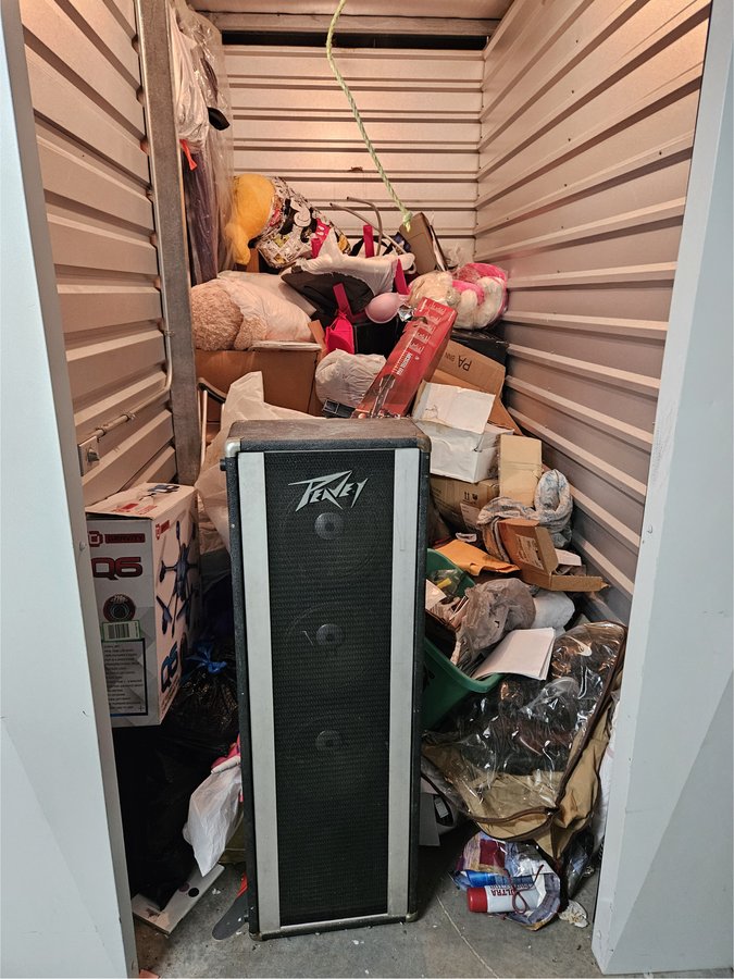 5 x 10 storage unit in Sacramento, CA