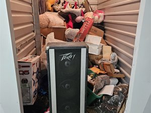 5 x 10 storage unit in Sacramento, CA
