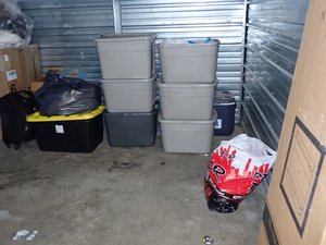 10 x 10 unit in N Minneapolis
