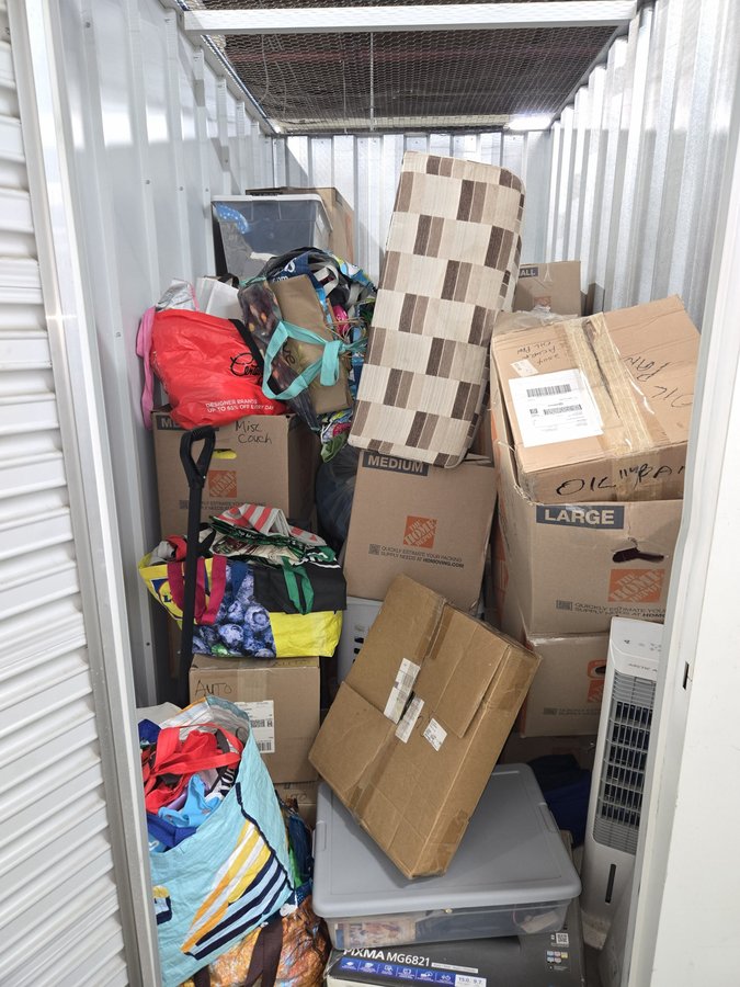 5 x 10 storage unit in Freeport, NY