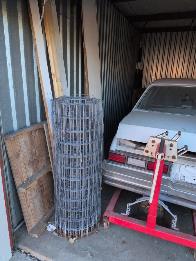 10 x 20 storage unit in Madison Heights, MI